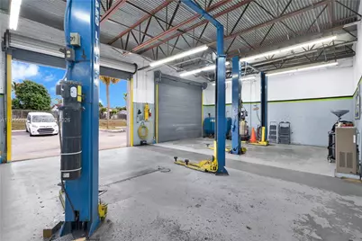 12225 SW 112th St, Miami, FL 33186 - Photo 10