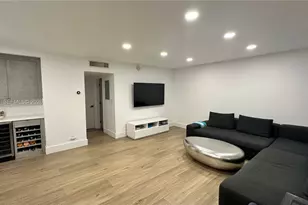 1451 N 12th Ct, Hollywood, FL 33019 - Photo 4