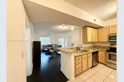 6001 SW 70th St #612, South Miami, FL 33143 - Photo 2