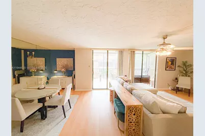 450 Commodore Dr #306, Plantation, FL 33325 - Photo 12