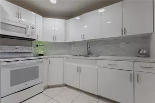 11600 NW 50th Terrace, Doral, FL 33178 - Photo 10