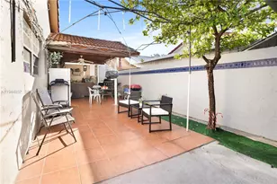 7384 W 29th Ln, Hialeah, FL 33018 - Photo 30