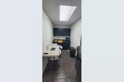 2100 NW 93rd Ave, Doral, FL 33172 - Photo 20