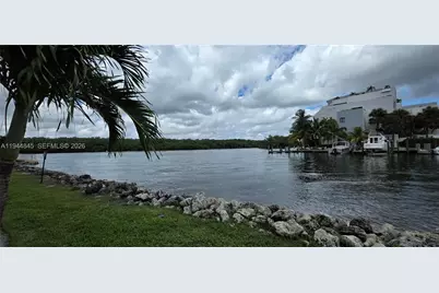 400 Kings Point Dr #505, Sunny Isles Beach, FL 33160 - Photo 30