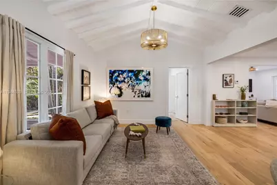 624 NE 71st St, Miami, FL 33138 - Photo 16