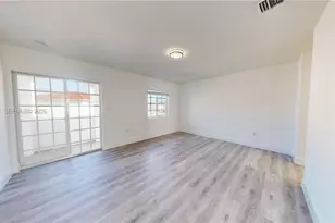 618 SW 2nd Pl, Florida City, FL 33034 - Photo 2