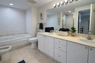 17375 Collins Ave, Sunny Isles Beach, FL 33160 - Photo 18