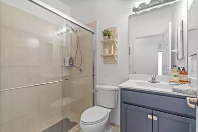 3573 W 93rd Pl, Hialeah, FL 33018 - Photo 12