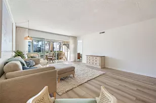 401 Charlemagne Blvd, Naples, FL 34112 - Photo 14