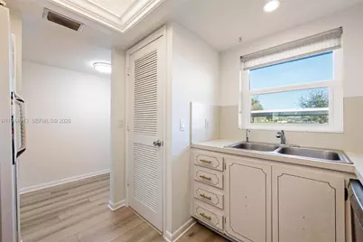 401 Charlemagne Blvd #c112, Naples, FL 34112 - Photo 8