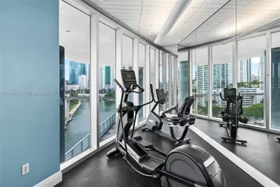 185 SW 7th St #2702, Miami, FL 33130 - Photo 70