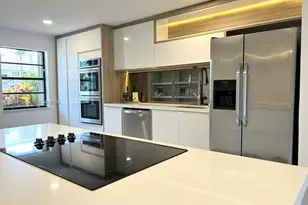 3811 NE 166th St, North Miami Beach, FL 33160 - Photo 8