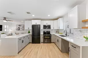 6161 NE 7th Ave, Oakland Park, FL 33334 - Photo 10