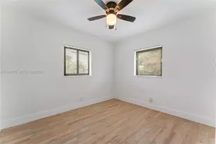 6161 NE 7th Ave, Oakland Park, FL 33334 - Photo 16