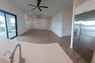 1112 Seagrape Dr, Other City - In The State Of Florida, FL 33570 - Photo 12