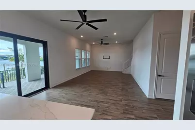 1112 Seagrape Dr, Other City - In The State Of Florida, FL 33570 - Photo 10