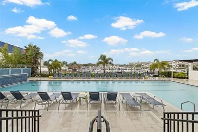 1112 Seagrape Dr, Other City - In The State Of Florida, FL 33570 - Photo 18