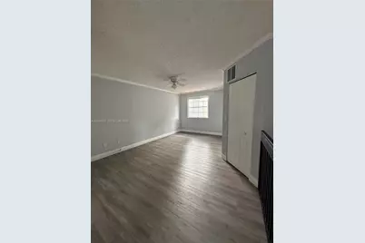 18356 NW 68th Ave #A, Hialeah, FL 33015 - Photo 8