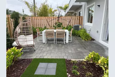 655 SE 13 St, Homestead, FL 33034 - Photo 4