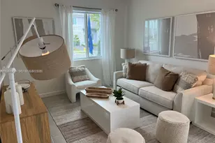 655 SE 13 St, Homestead, FL 33034 - Photo 2