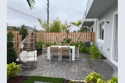 655 SE 13 St, Homestead, FL 33034 - Photo 6