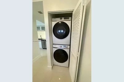 35 Simonton Cir, Weston, FL 33326 - Photo 10