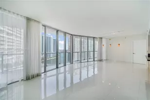 495 Brickell Ave, Miami, FL 33131 - Photo 10