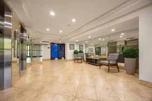 400 Diplomat Pkwy, Hallandale Beach, FL 33009 - Photo 20
