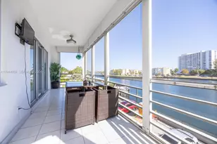 400 Diplomat Pkwy, Hallandale Beach, FL 33009 - Photo 18