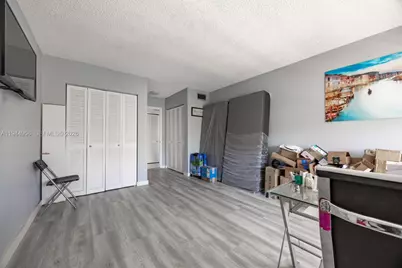 400 Diplomat Pkwy #302, Hallandale Beach, FL 33009 - Photo 22