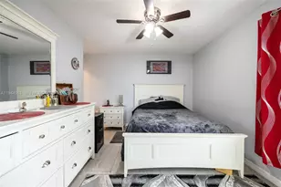 1053 SW Lock Ln, Moore Haven, FL 33471 - Photo 18