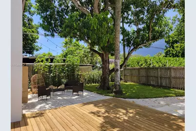 5866 SW 60th St, Miami, FL 33143 - Photo 12