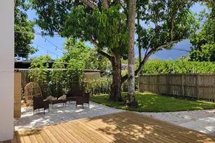 5866 SW 60th St, Miami, FL 33143 - Photo 12