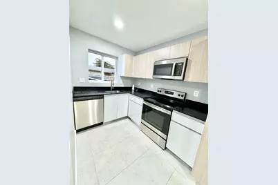 932 NW 2nd St, Fort Lauderdale, FL 33311 - Photo 4