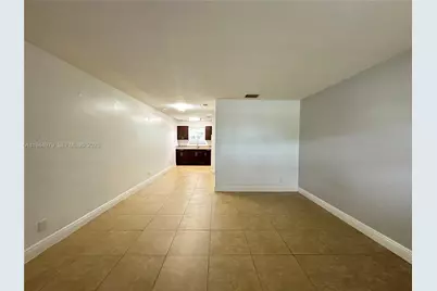 2900 NE 17th Ave #206, Pompano Beach, FL 33064 - Photo 2