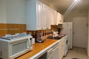100 Lincoln Rd, Miami Beach, FL 33139 - Photo 10