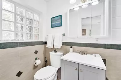 2101 NE 25th St, Wilton Manors, FL 33305 - Photo 38