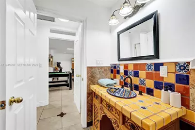 2101 NE 25th St, Wilton Manors, FL 33305 - Photo 54