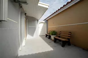 14726 SW 82nd Terrace, Miami, FL 33193 - Photo 18