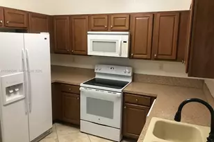 9274 SW 220th Terrace, Cutler Bay, FL 33190 - Photo 2