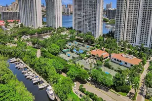 1000 W Island Blvd, Aventura, FL 33160 - Photo 34