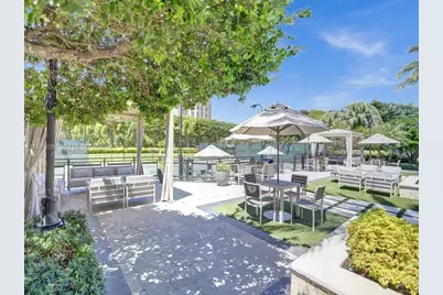 1000 W Island Blvd #312, Aventura, FL 33160 - Photo 40