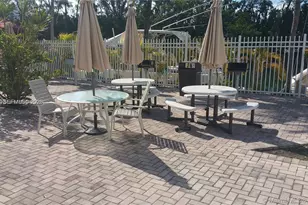 3660 NE 166th St, North Miami Beach, FL 33160 - Photo 16