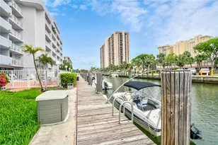 1650 NE 115th St, Miami, FL 33181 - Photo 16