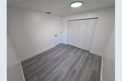 5307 NW 93rd Ave, Sunrise, FL 33351 - Photo 8
