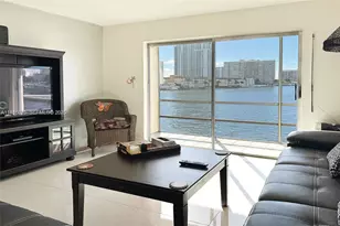 2600 Diana Dr, Hallandale Beach, FL 33009 - Photo 2