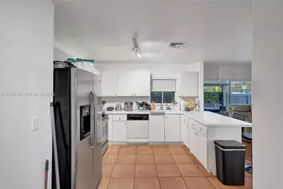 898 NW 131st Ave, Miami, FL 33182 - Photo 18