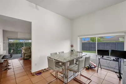 898 NW 131st Ave, Miami, FL 33182 - Photo 12