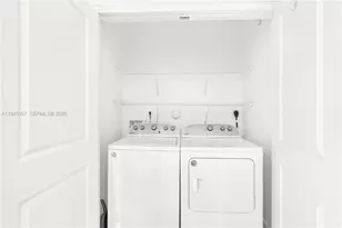 444 NE 5th St, Florida City, FL 33034 - Photo 8