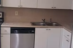 4255 N University Dr, Sunrise, FL 33351 - Photo 28